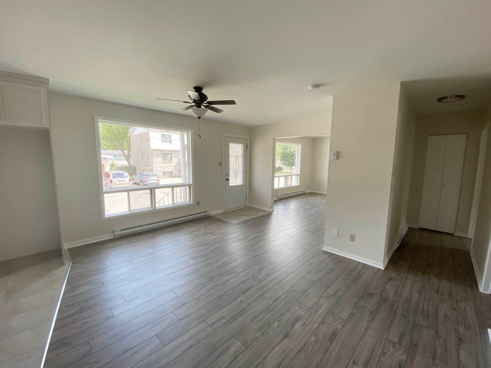 









272


7e Avenue

,
L'Île-Perrot,




QC
J7V4T7

