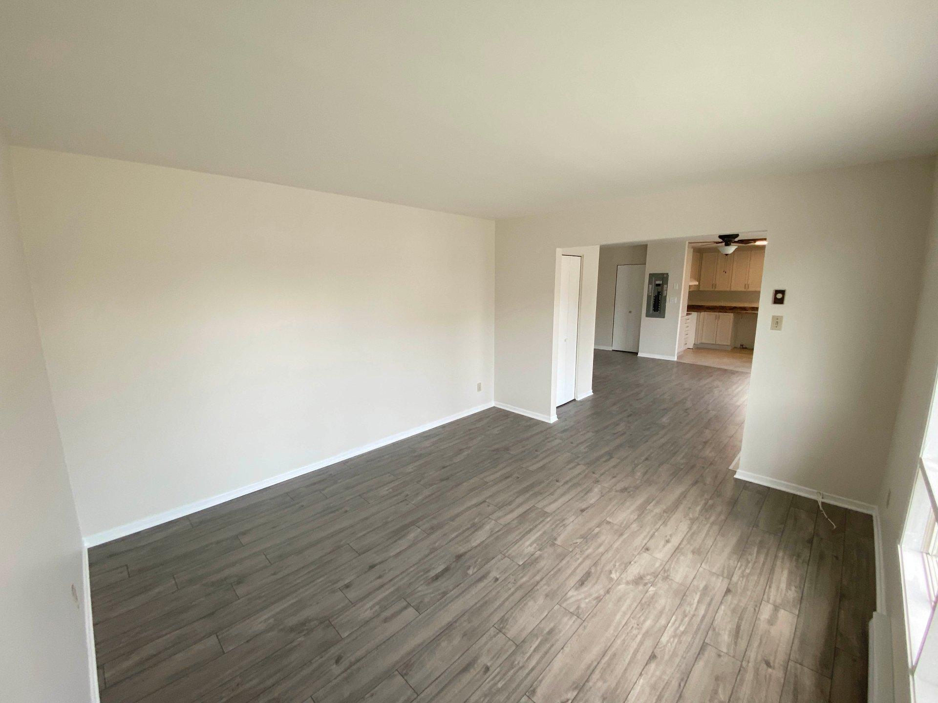 









272


7e Avenue

,
L'Île-Perrot,




QC
J7V4T7

