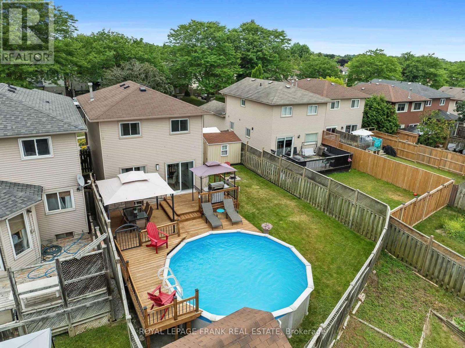 












808 CROWELLS STREET

,
Oshawa (Pinecrest),




Ontario
L1K1X4

