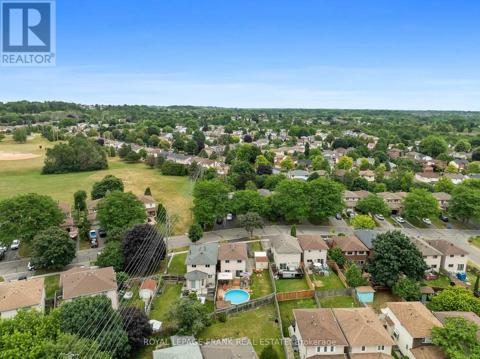 












808 CROWELLS STREET

,
Oshawa (Pinecrest),




Ontario
L1K1X4

