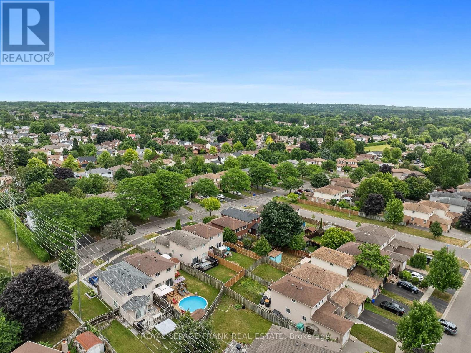 












808 CROWELLS STREET

,
Oshawa (Pinecrest),




Ontario
L1K1X4

