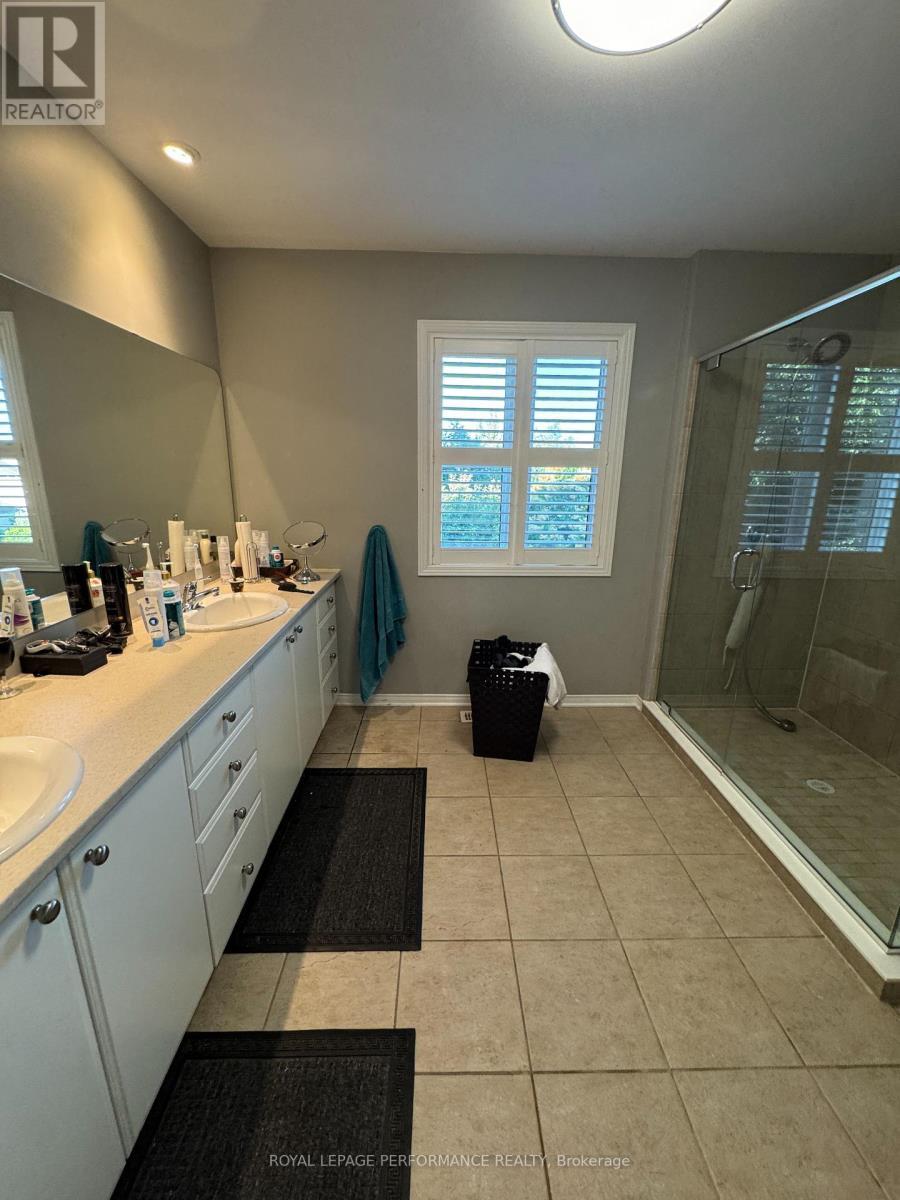 












164 COPPERWOOD STREET

,
Ottawa,




Ontario
K1C7S3

