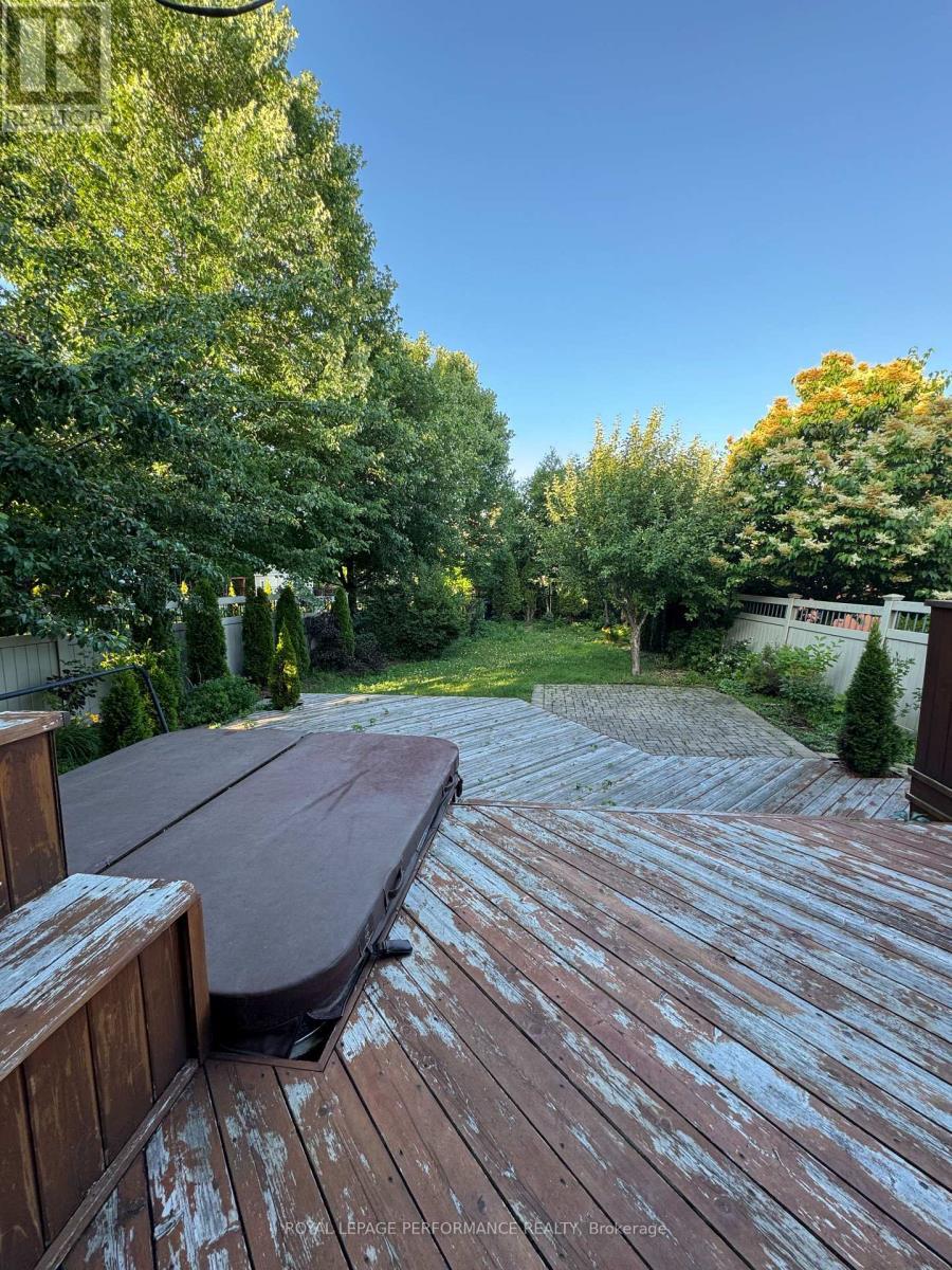 












164 COPPERWOOD STREET

,
Ottawa,




Ontario
K1C7S3

