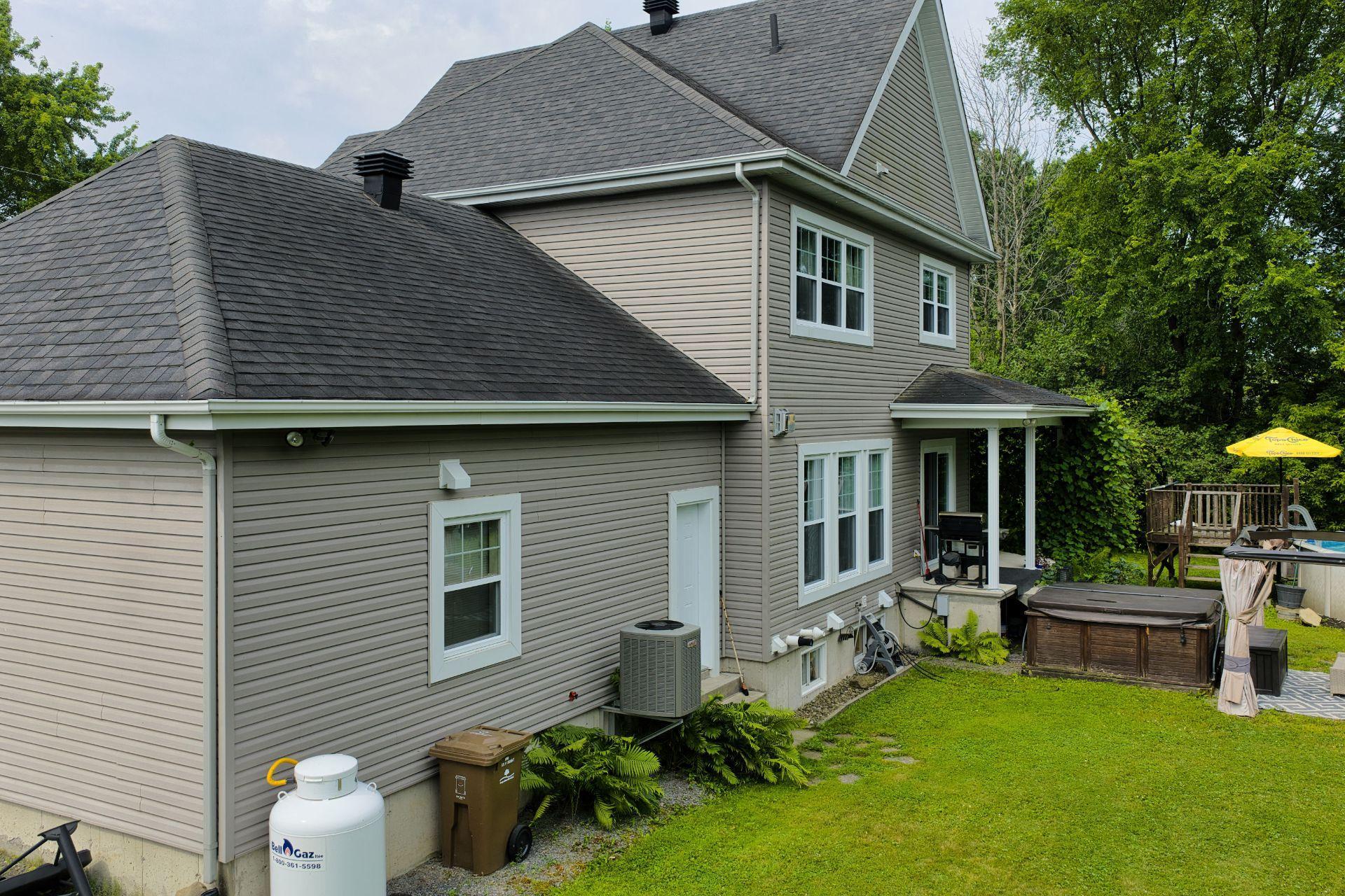 









14


Carré De Beaujeu

,
Lacolle,




QC
J0J1J0

