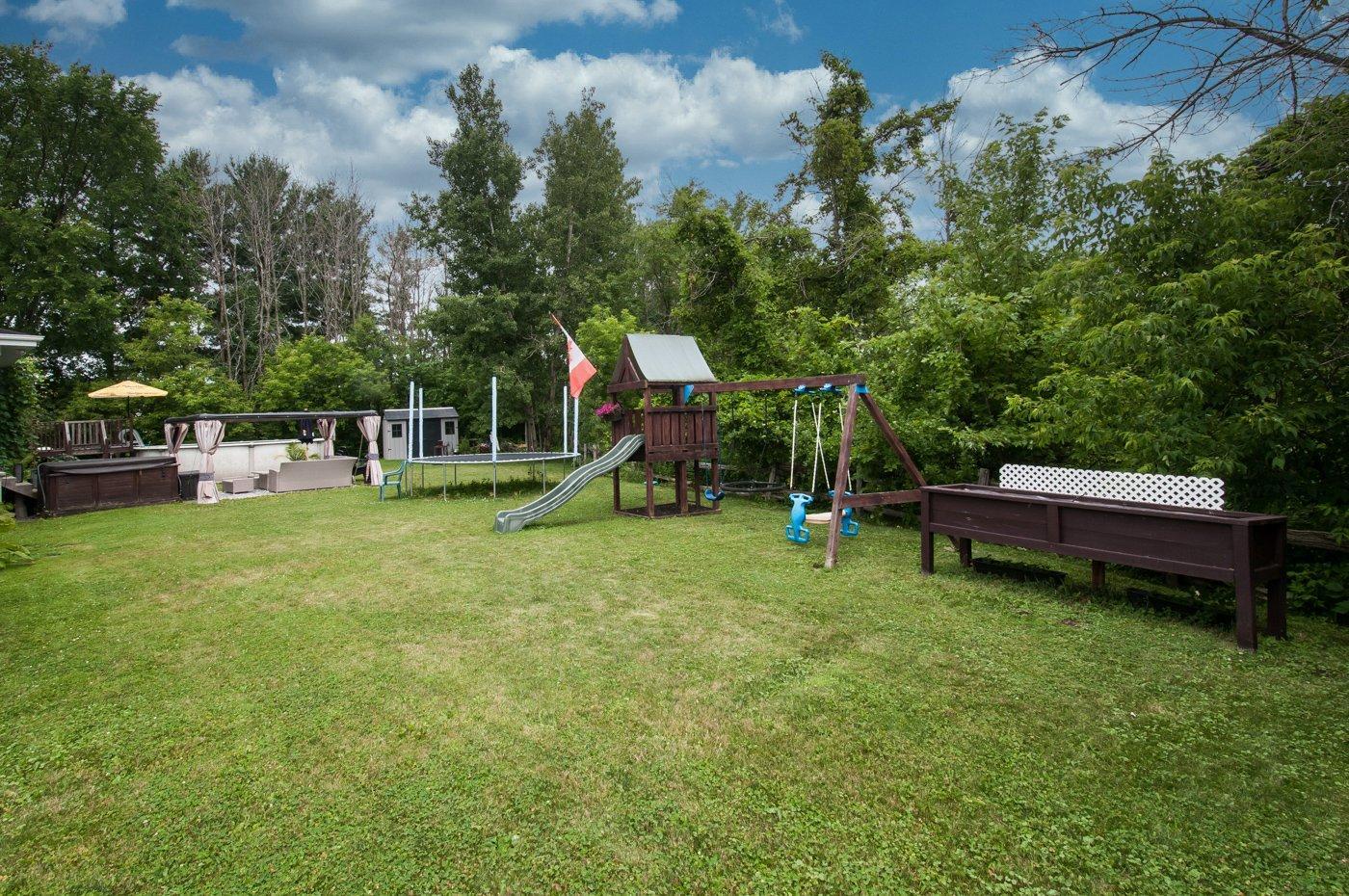 









14


Carré De Beaujeu

,
Lacolle,




QC
J0J1J0

