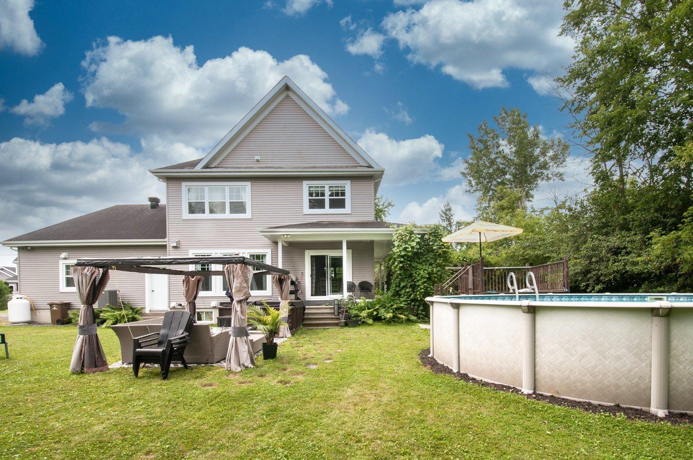 









14


Carré De Beaujeu

,
Lacolle,




QC
J0J1J0

