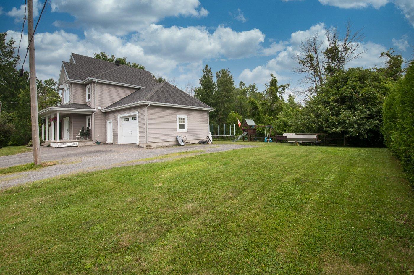 









14


Carré De Beaujeu

,
Lacolle,




QC
J0J1J0

