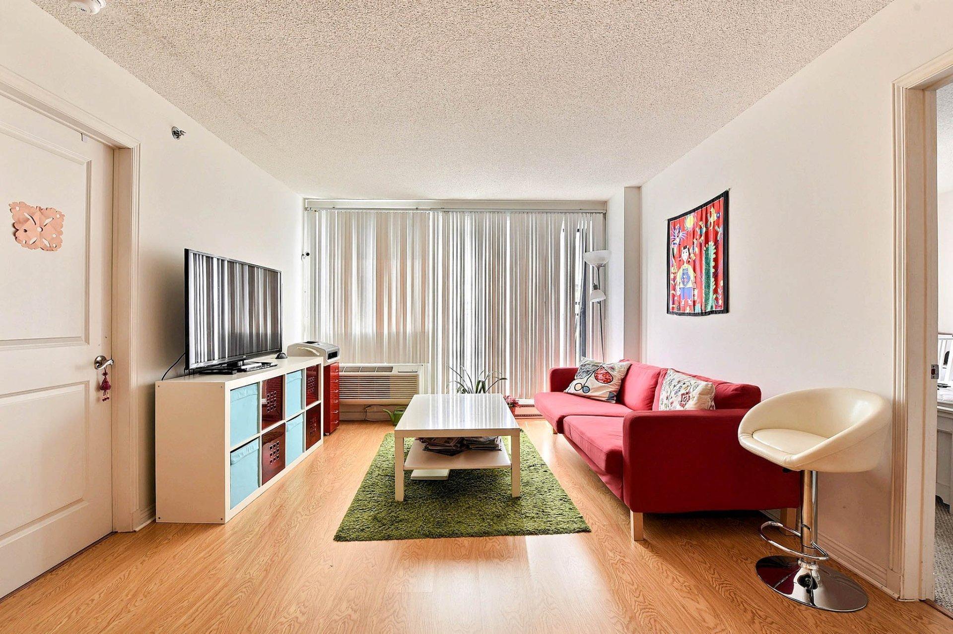 









1225


Rue Notre-Dame O.

, 723,
Montréal (Ville-Marie),




QC
H3C6S3

