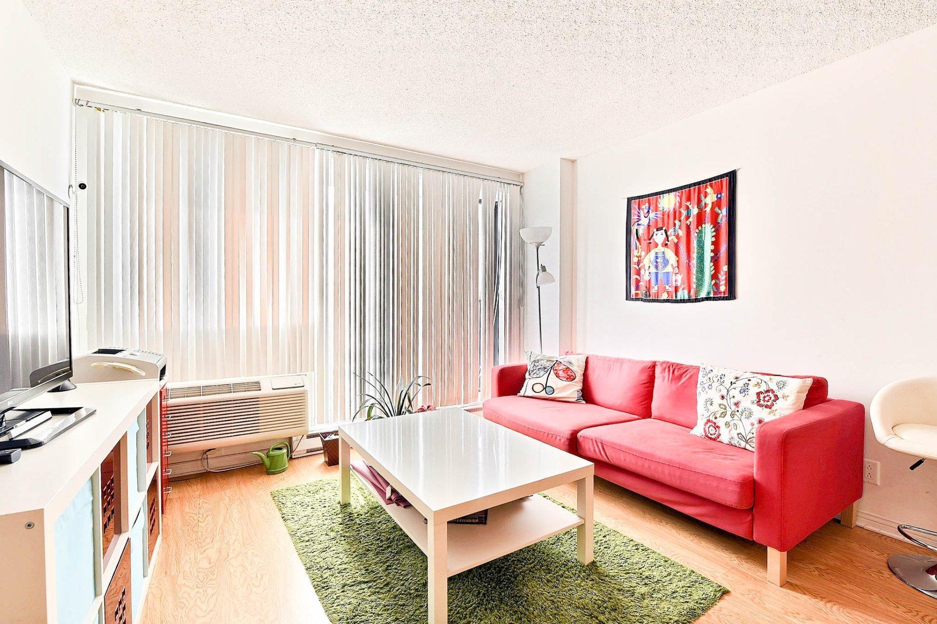 









1225


Rue Notre-Dame O.

, 723,
Montréal (Ville-Marie),




QC
H3C6S3

