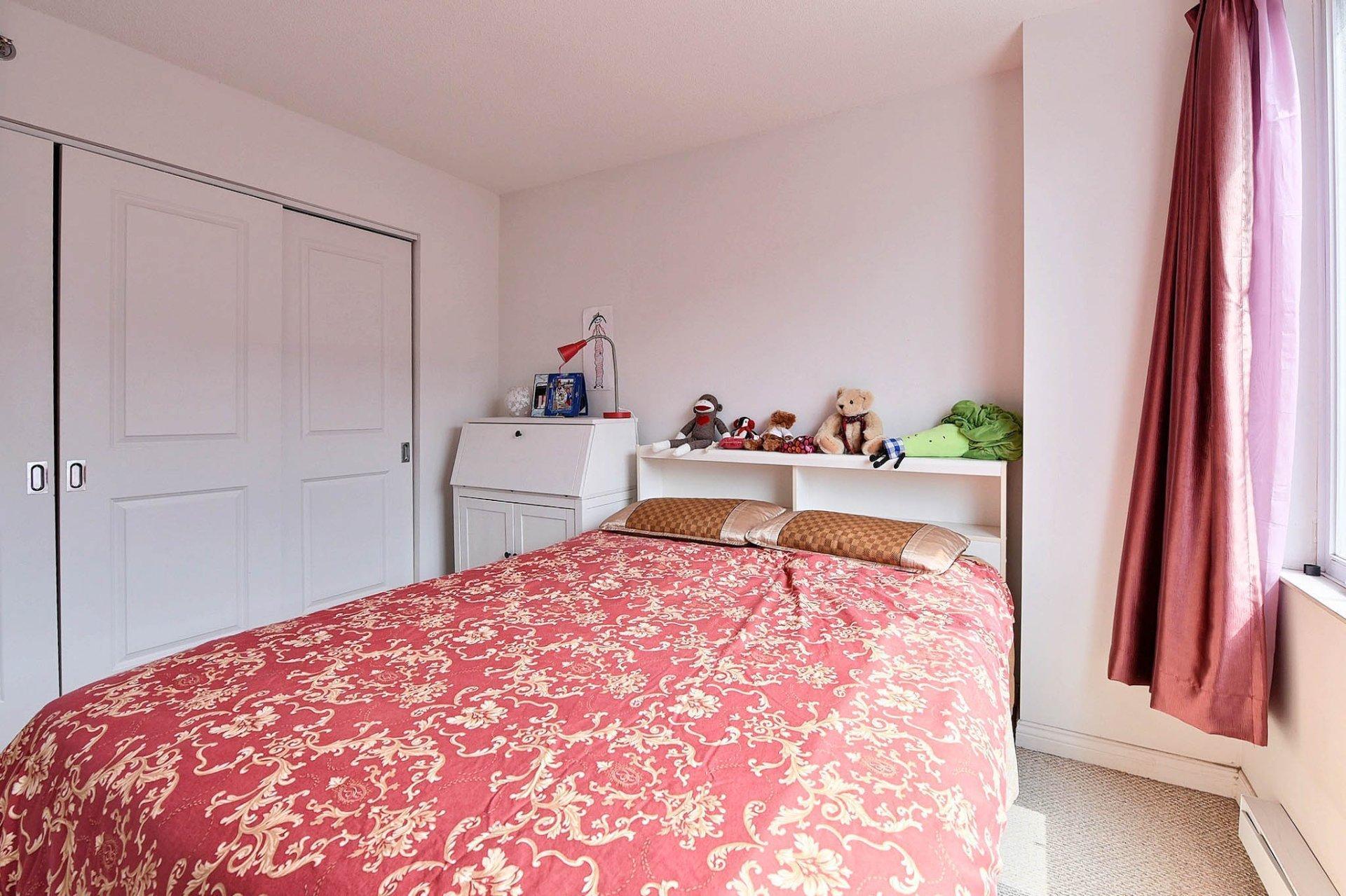 









1225


Rue Notre-Dame O.

, 723,
Montréal (Ville-Marie),




QC
H3C6S3

