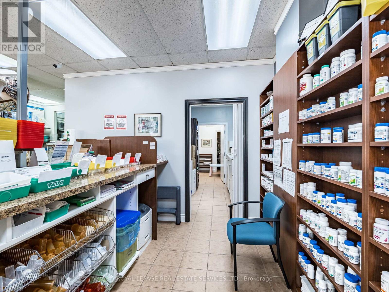 












4 - 287 DUNDAS STREET E

,
Hamilton,




Ontario
L0R2H6

