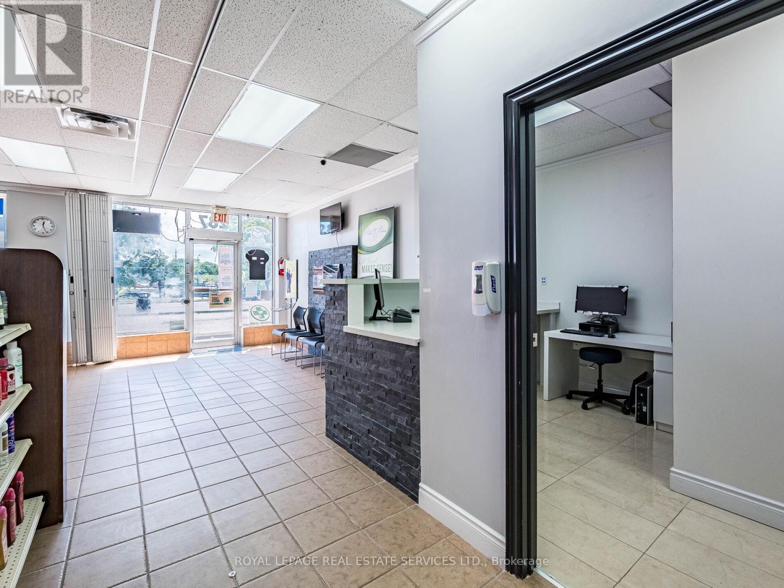 












4 - 287 DUNDAS STREET E

,
Hamilton,




Ontario
L0R2H6

