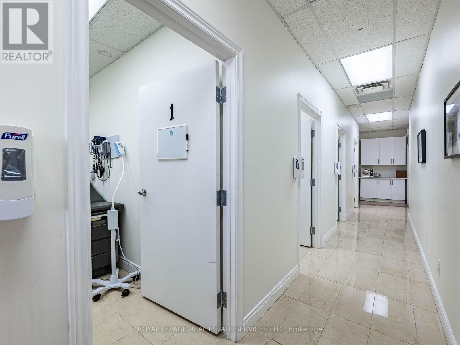 












4 - 287 DUNDAS STREET E

,
Hamilton,




Ontario
L0R2H6

