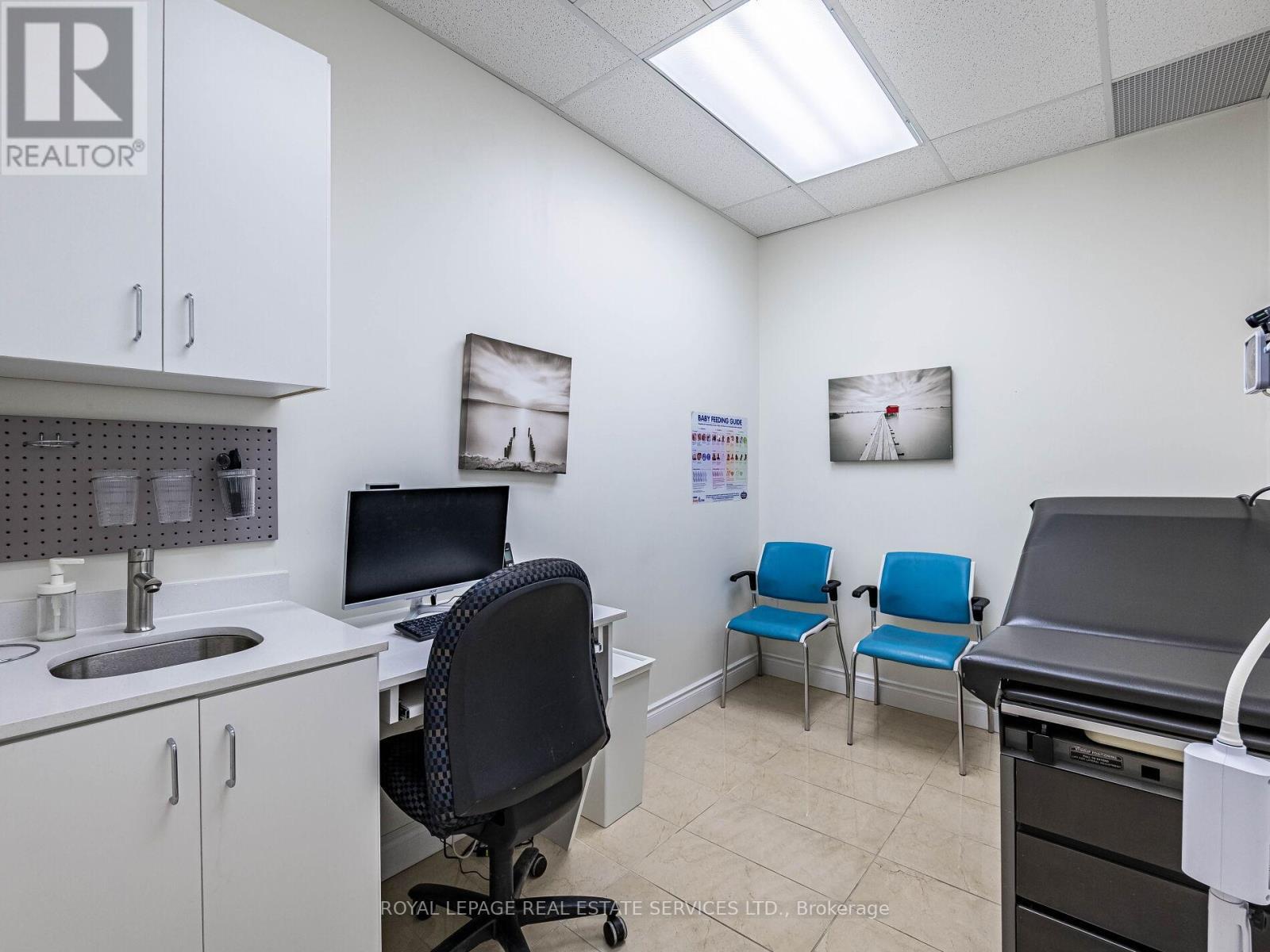 












4 - 287 DUNDAS STREET E

,
Hamilton,




Ontario
L0R2H6


