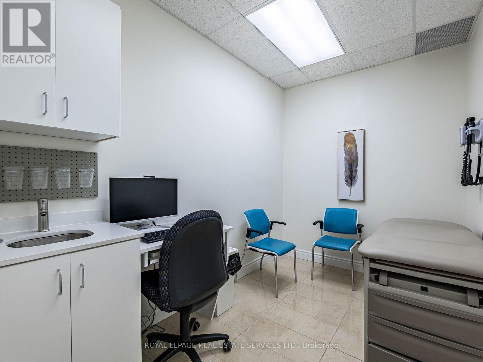 












4 - 287 DUNDAS STREET E

,
Hamilton,




Ontario
L0R2H6

