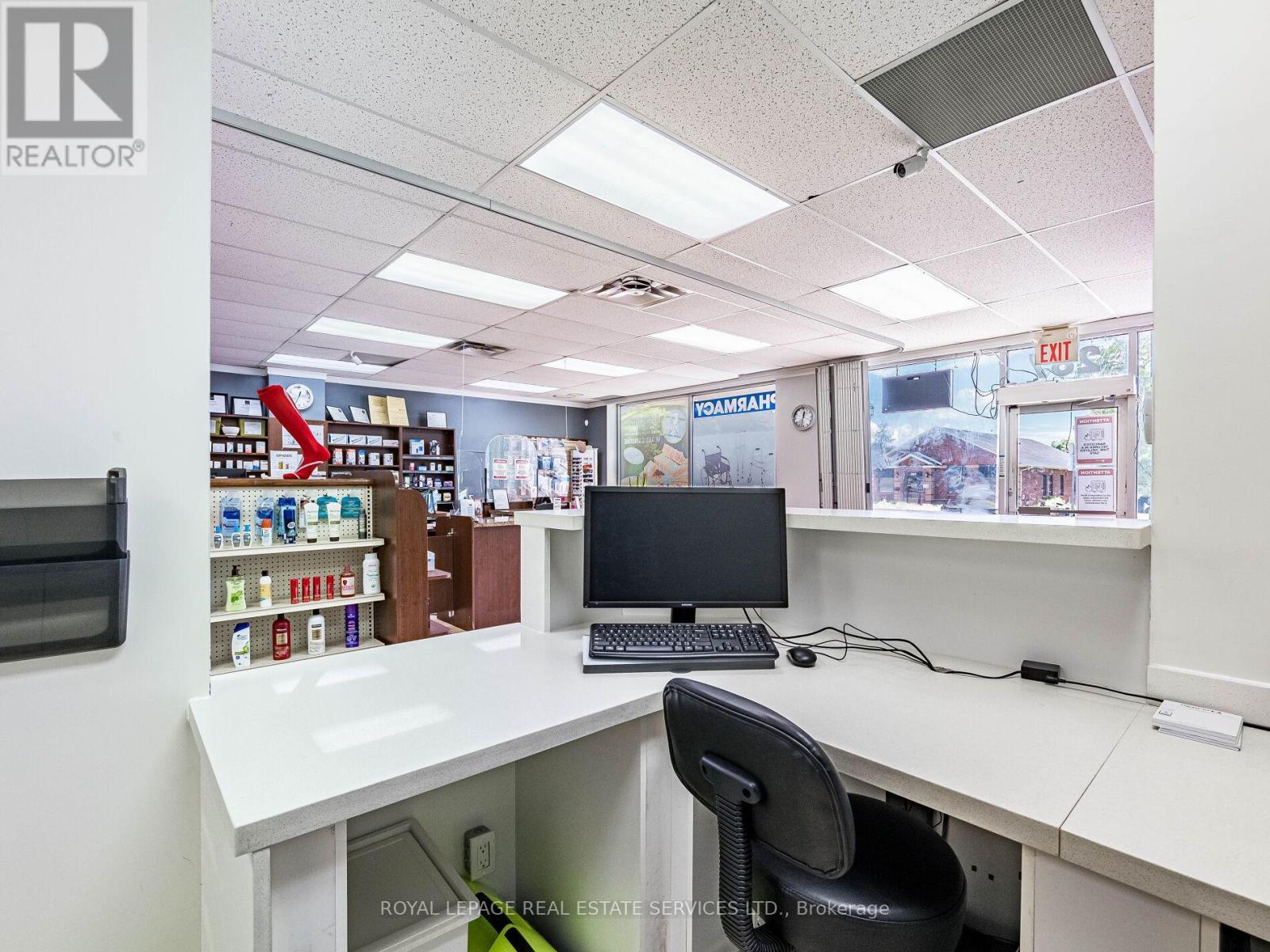 












4 - 287 DUNDAS STREET E

,
Hamilton,




Ontario
L0R2H6

