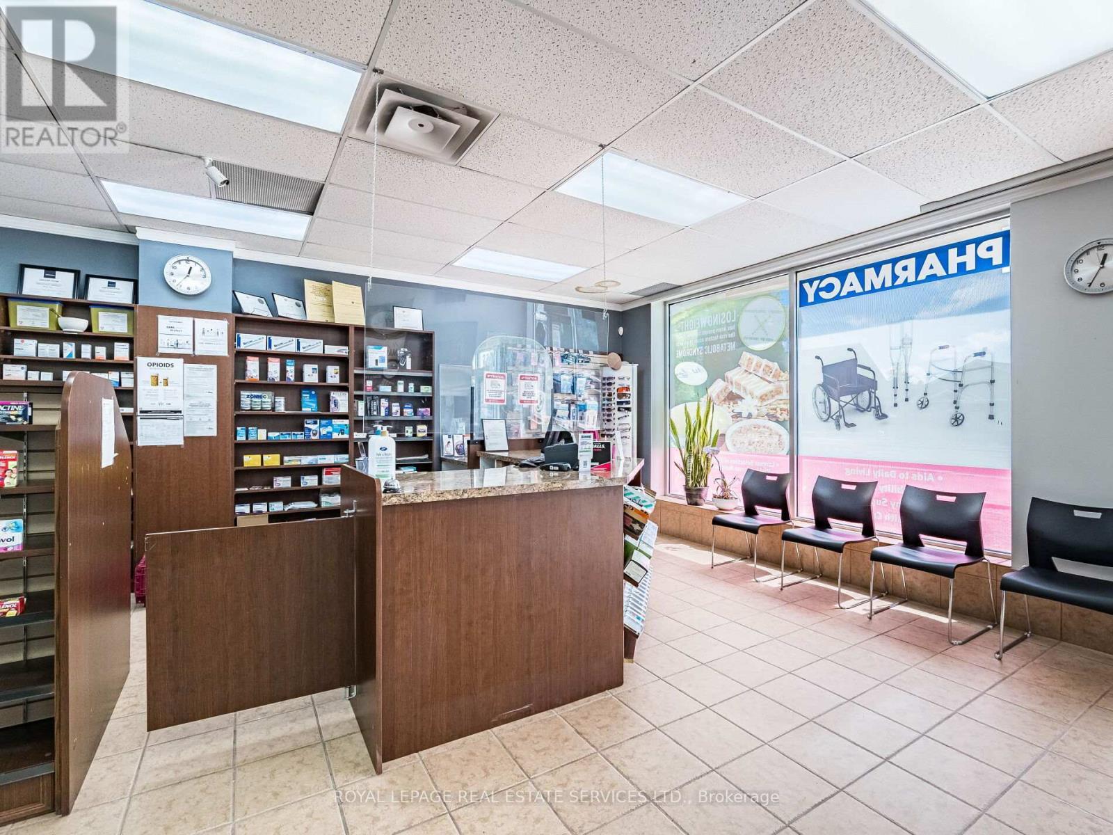 












4 - 287 DUNDAS STREET E

,
Hamilton,




Ontario
L0R2H6

