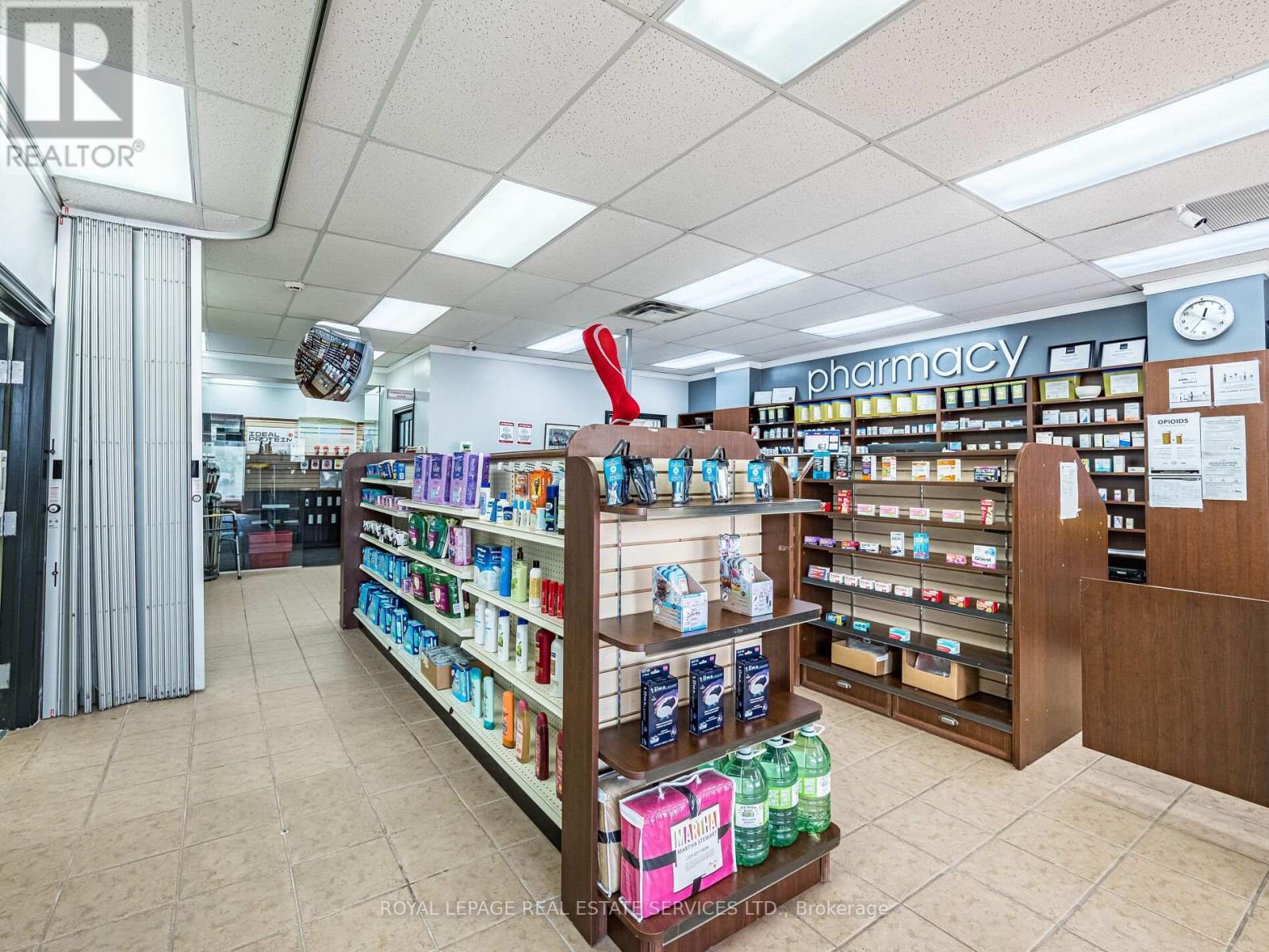 












4 - 287 DUNDAS STREET E

,
Hamilton,




Ontario
L0R2H6


