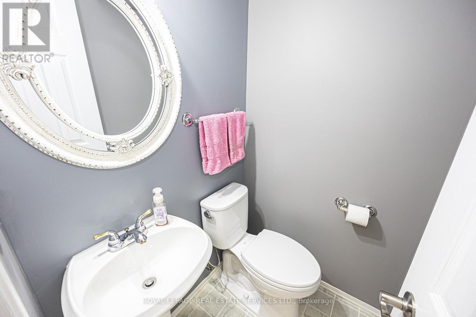 












21 - 1221 PARKWEST PLACE

,
Mississauga,




Ontario
L5E3J3

