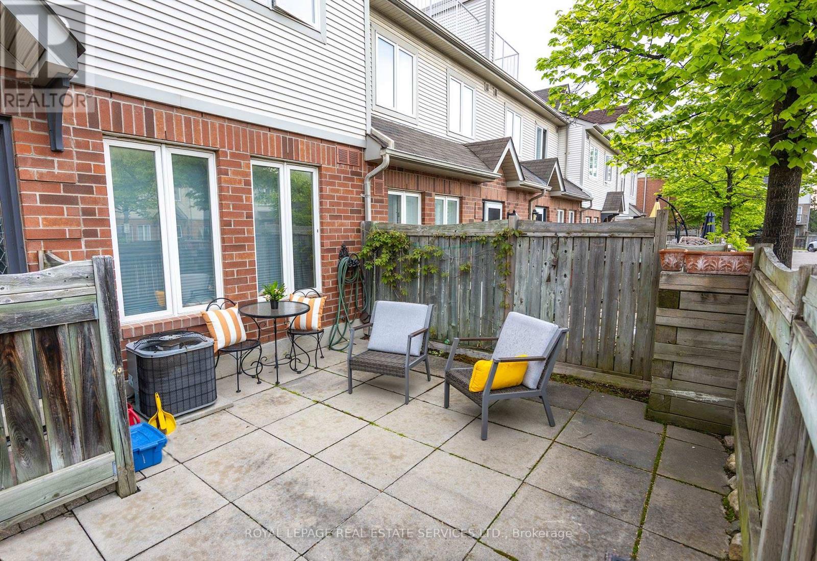 












21 - 1221 PARKWEST PLACE

,
Mississauga,




Ontario
L5E3J3

