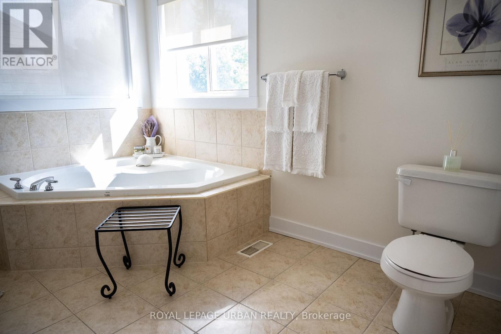 












27 LIGHTHEART DRIVE

,
Caledon,




Ontario
L7C1E3

