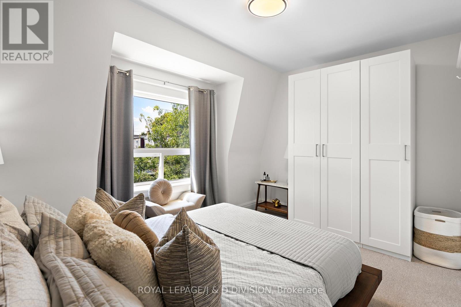 












123 DRAYTON AVENUE

,
Toronto,




Ontario
M4C3L8

