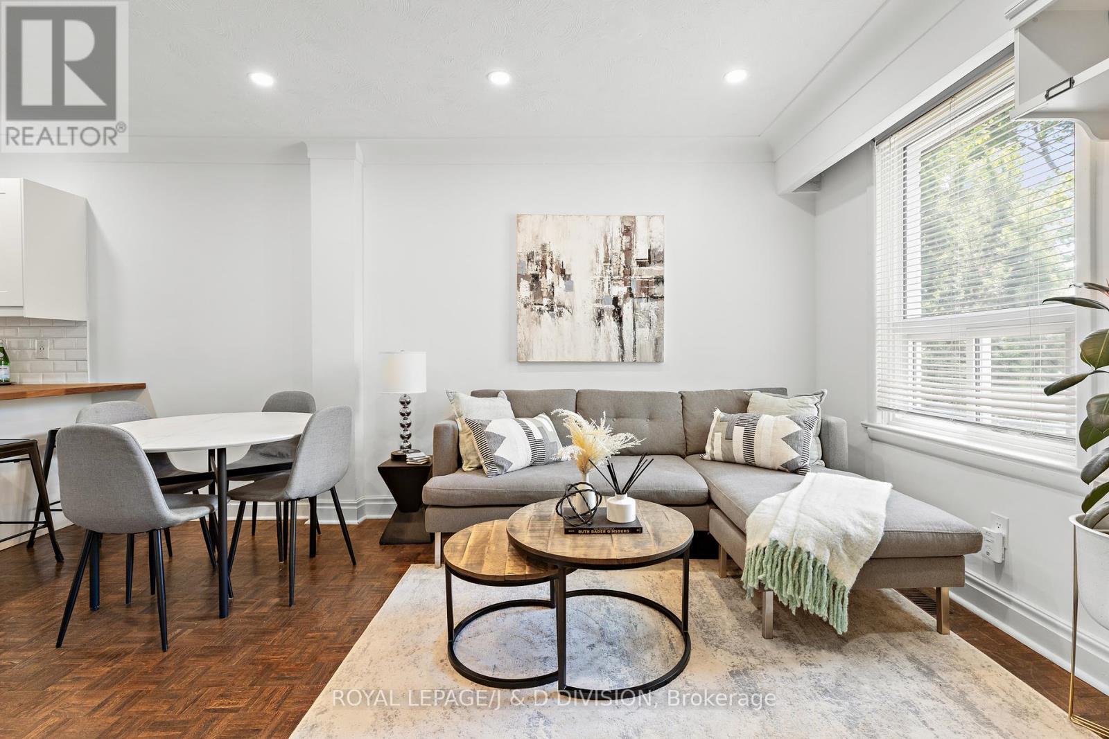 












123 DRAYTON AVENUE

,
Toronto,




Ontario
M4C3L8

