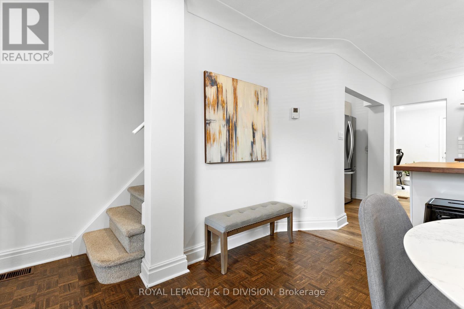 












123 DRAYTON AVENUE

,
Toronto,




Ontario
M4C3L8

