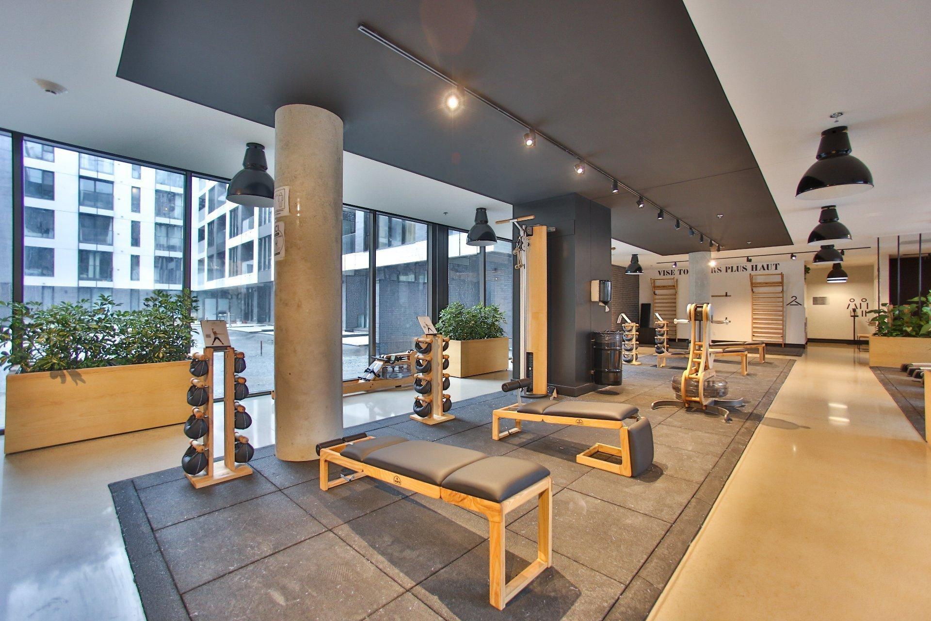 









75


Rue De Castelnau O.

, 106,
Montréal (Villeray/Saint-Michel/Parc-Extension),




QC
H2R0B9

