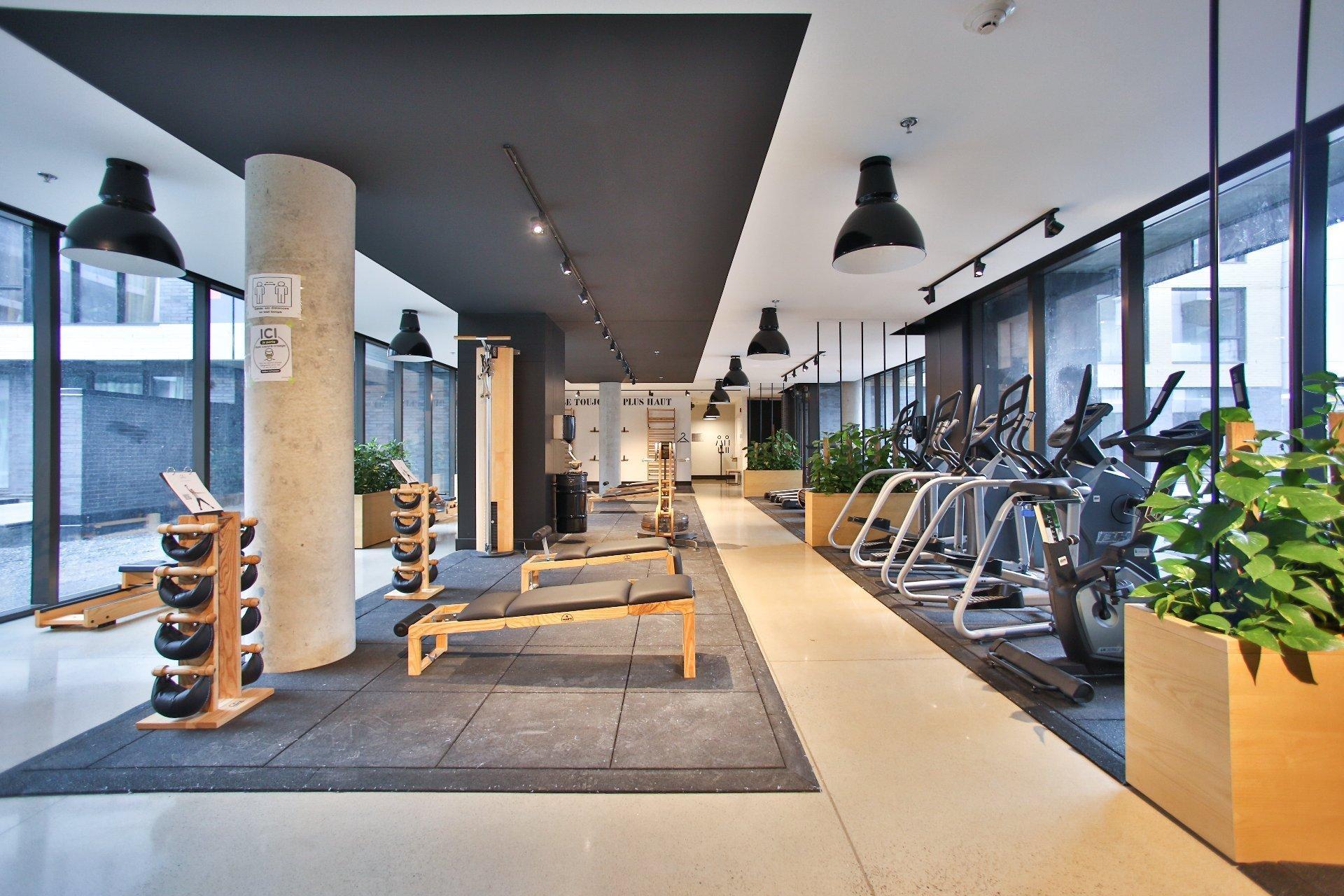 









75


Rue De Castelnau O.

, 106,
Montréal (Villeray/Saint-Michel/Parc-Extension),




QC
H2R0B9

