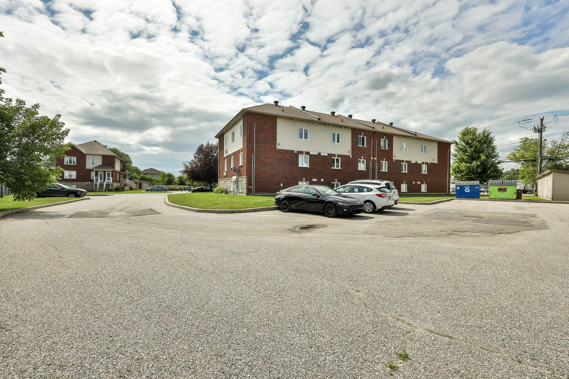 









90


Rue des Balbuzards

, 1,
Gatineau (Masson-Angers),




QC
J8M0A1

