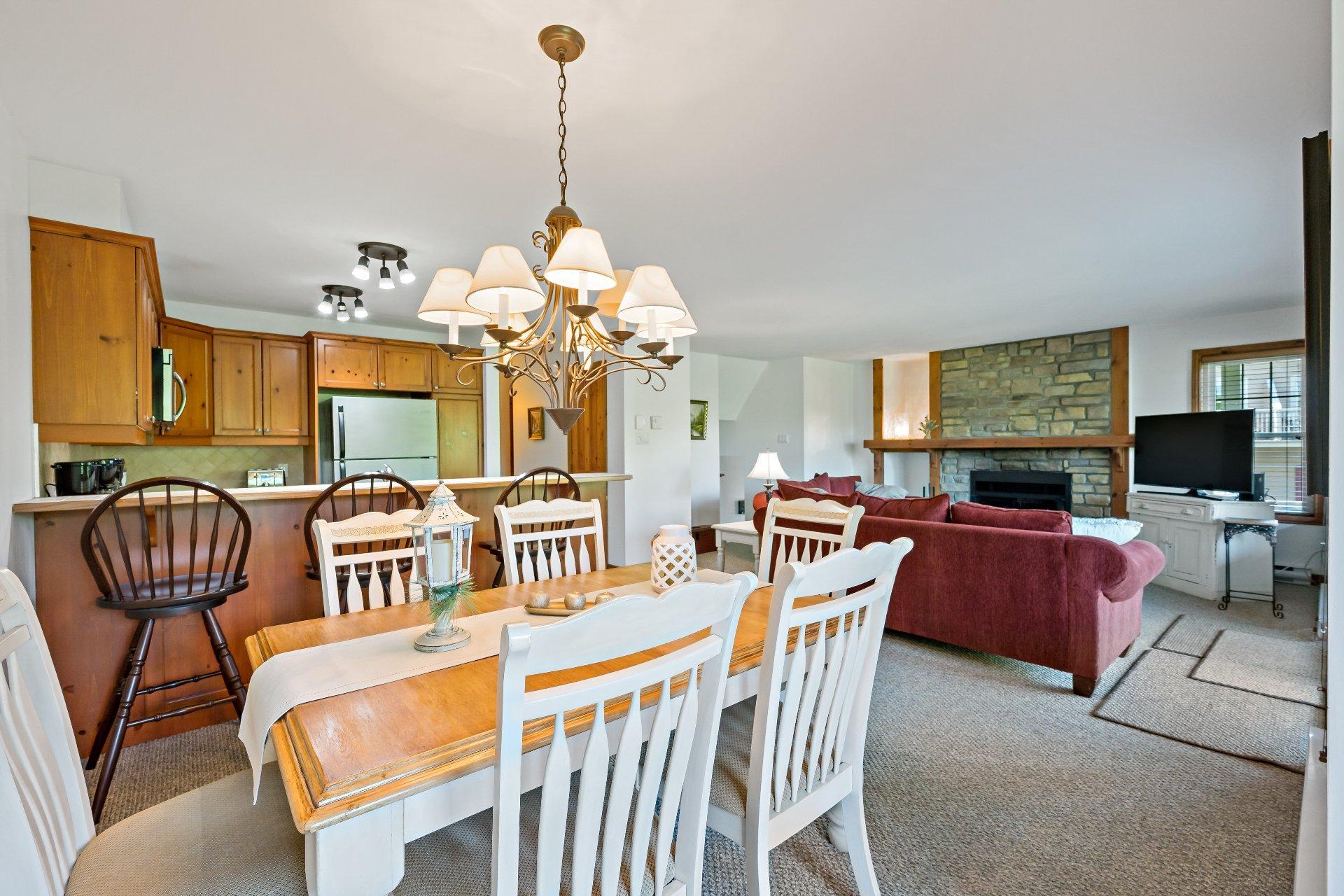 









225


Rue du Mont-Plaisant

, 1,
Mont-Tremblant,




QC
J8E1L2

