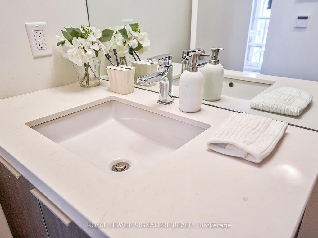 









158


Front

Street East, 2207,
Toronto,




ON
M5A 0K9

