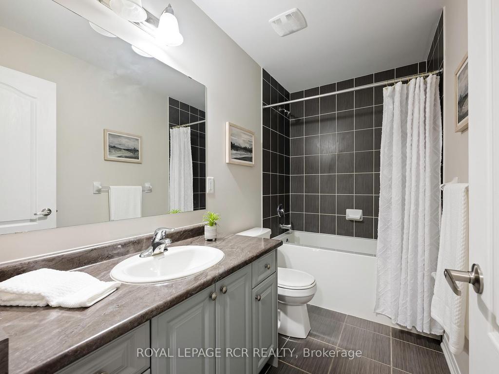 









12


Landsborough

Street,
East Luther Grand Valley,




ON
L9W 7R1

