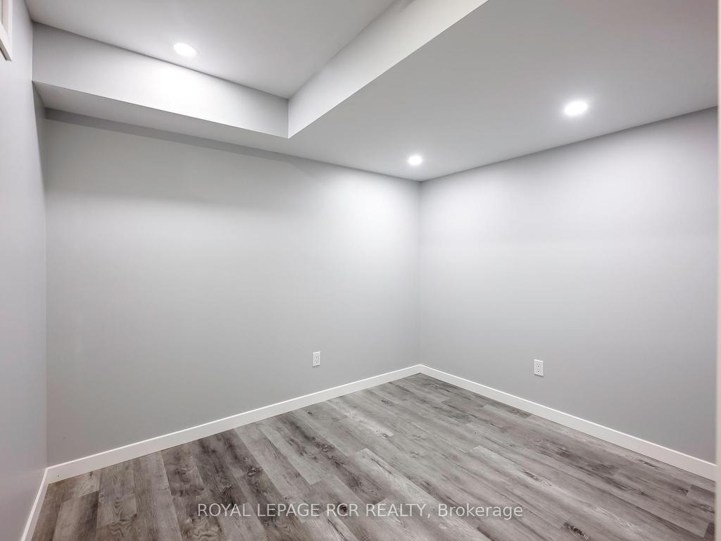 









12


Landsborough

Street,
East Luther Grand Valley,




ON
L9W 7R1


