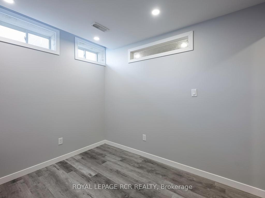 









12


Landsborough

Street,
East Luther Grand Valley,




ON
L9W 7R1

