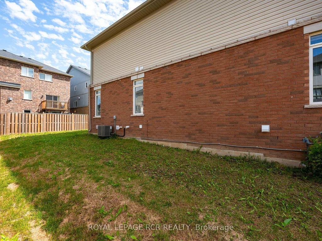 









12


Landsborough

Street,
East Luther Grand Valley,




ON
L9W 7R1

