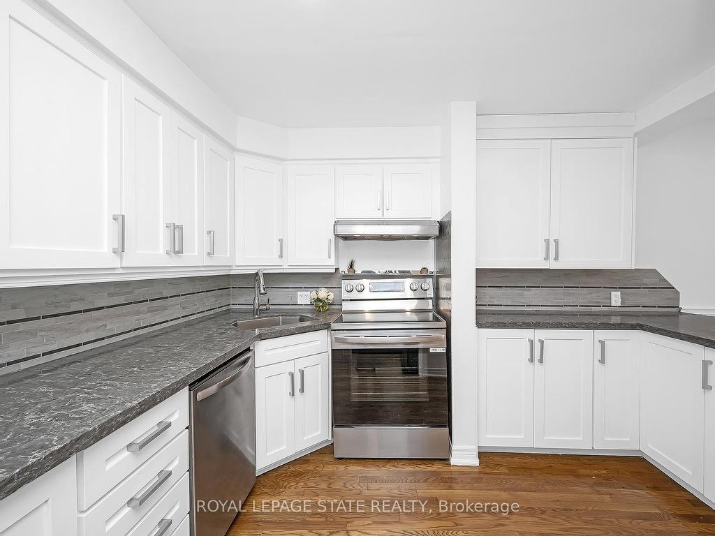 









100


Munn

Street,
Hamilton,




ON
L8V 1K3

