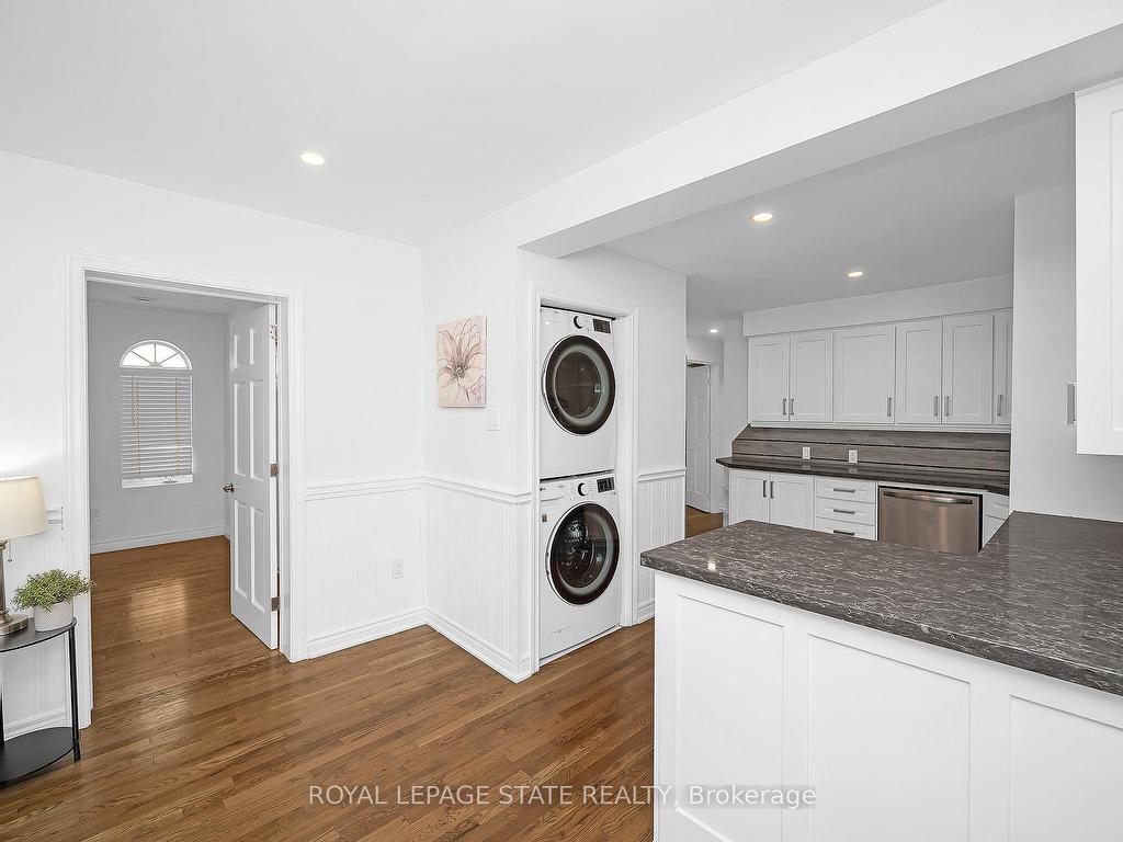 









100


Munn

Street,
Hamilton,




ON
L8V 1K3

