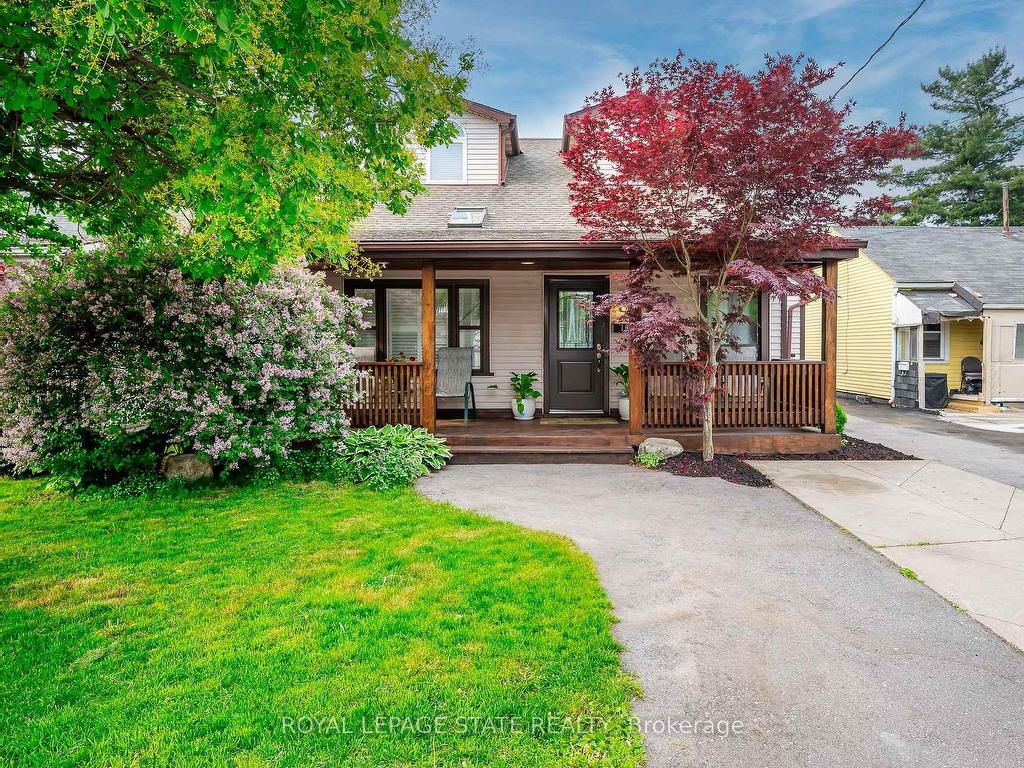 









100


Munn

Street,
Hamilton,




ON
L8V 1K3

