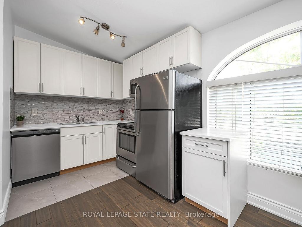 









100


Munn

Street,
Hamilton,




ON
L8V 1K3


