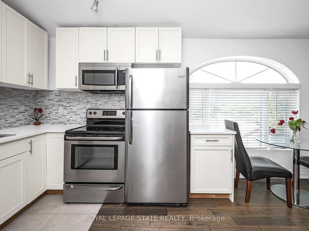 









100


Munn

Street,
Hamilton,




ON
L8V 1K3


