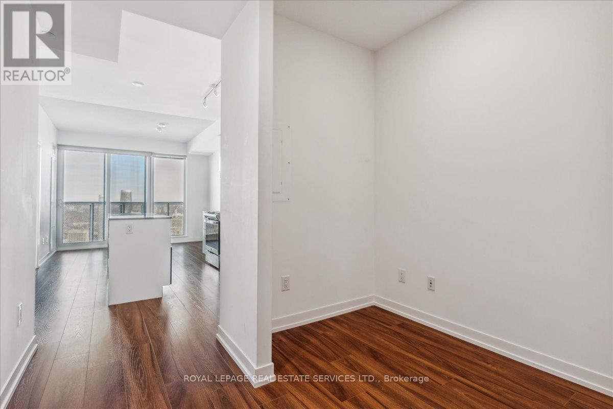 












4105 - 4065 CONFEDERATION PARKWAY

,
Mississauga,




Ontario
L5B0L4

