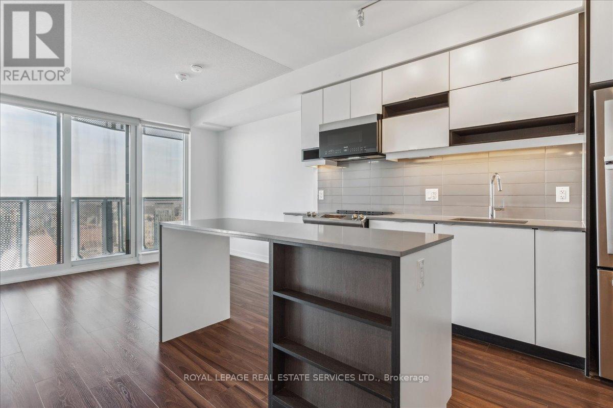












4105 - 4065 CONFEDERATION PARKWAY

,
Mississauga,




Ontario
L5B0L4

