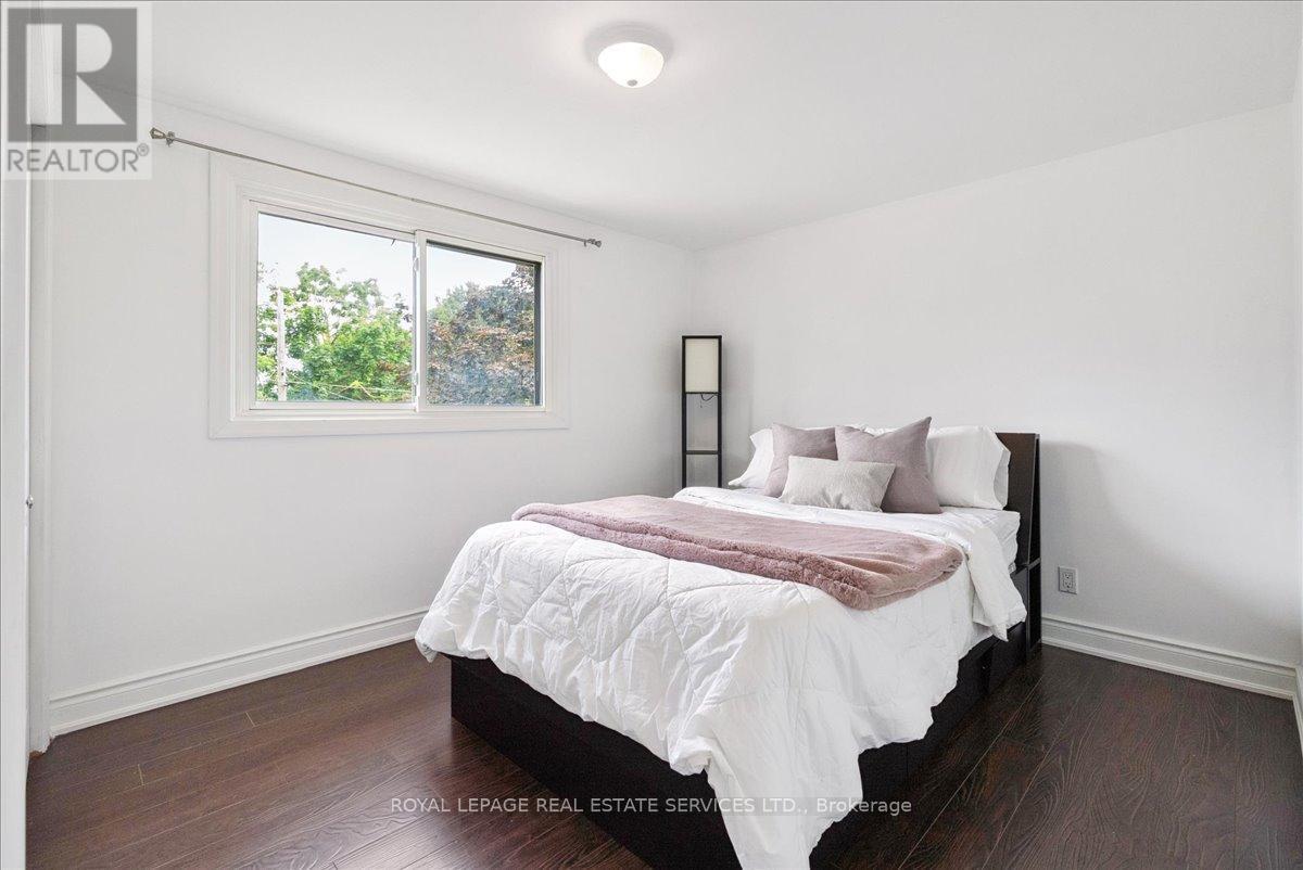 












4060 FLEMISH DRIVE

,
Burlington,




Ontario
L7L1Z8

