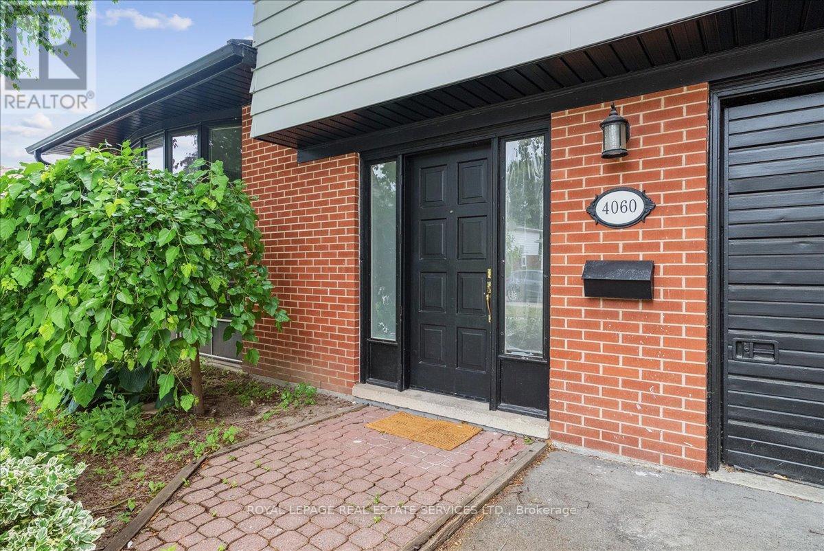 












4060 FLEMISH DRIVE

,
Burlington,




Ontario
L7L1Z8

