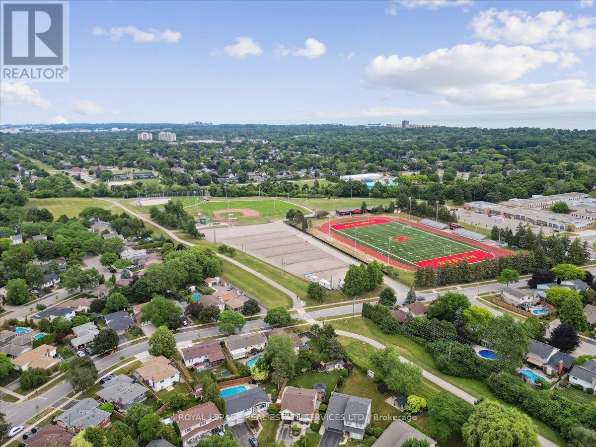 












4060 FLEMISH DRIVE

,
Burlington,




Ontario
L7L1Z8

