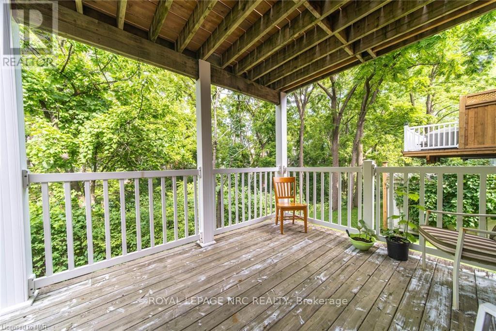 












25 - 174 MARTINDALE ROAD

,
St. Catharines (Grapeview),




Ontario
L2S3Z9

