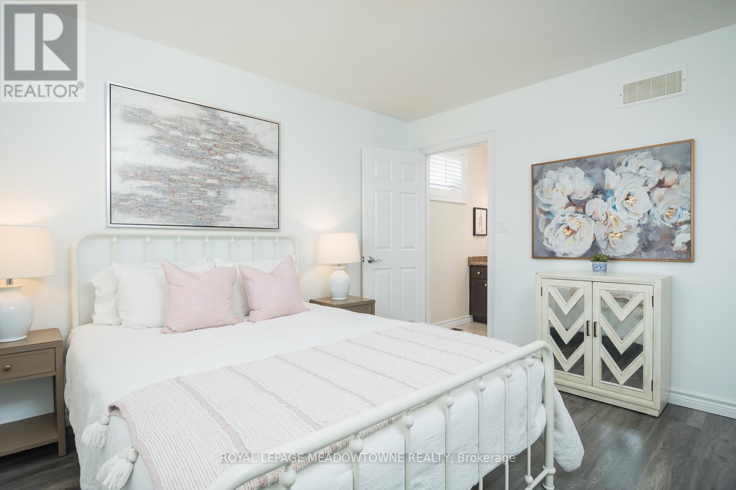 












63 STEWART DRIVE

,
Erin,




Ontario
N1H6H7


