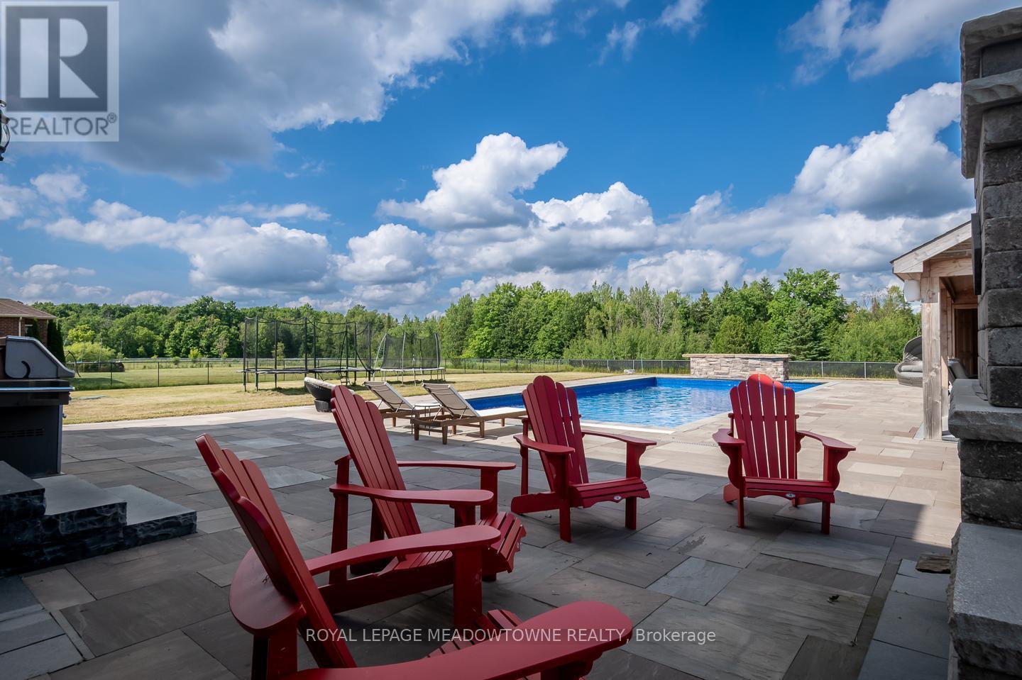 












63 STEWART DRIVE

,
Erin,




Ontario
N1H6H7

